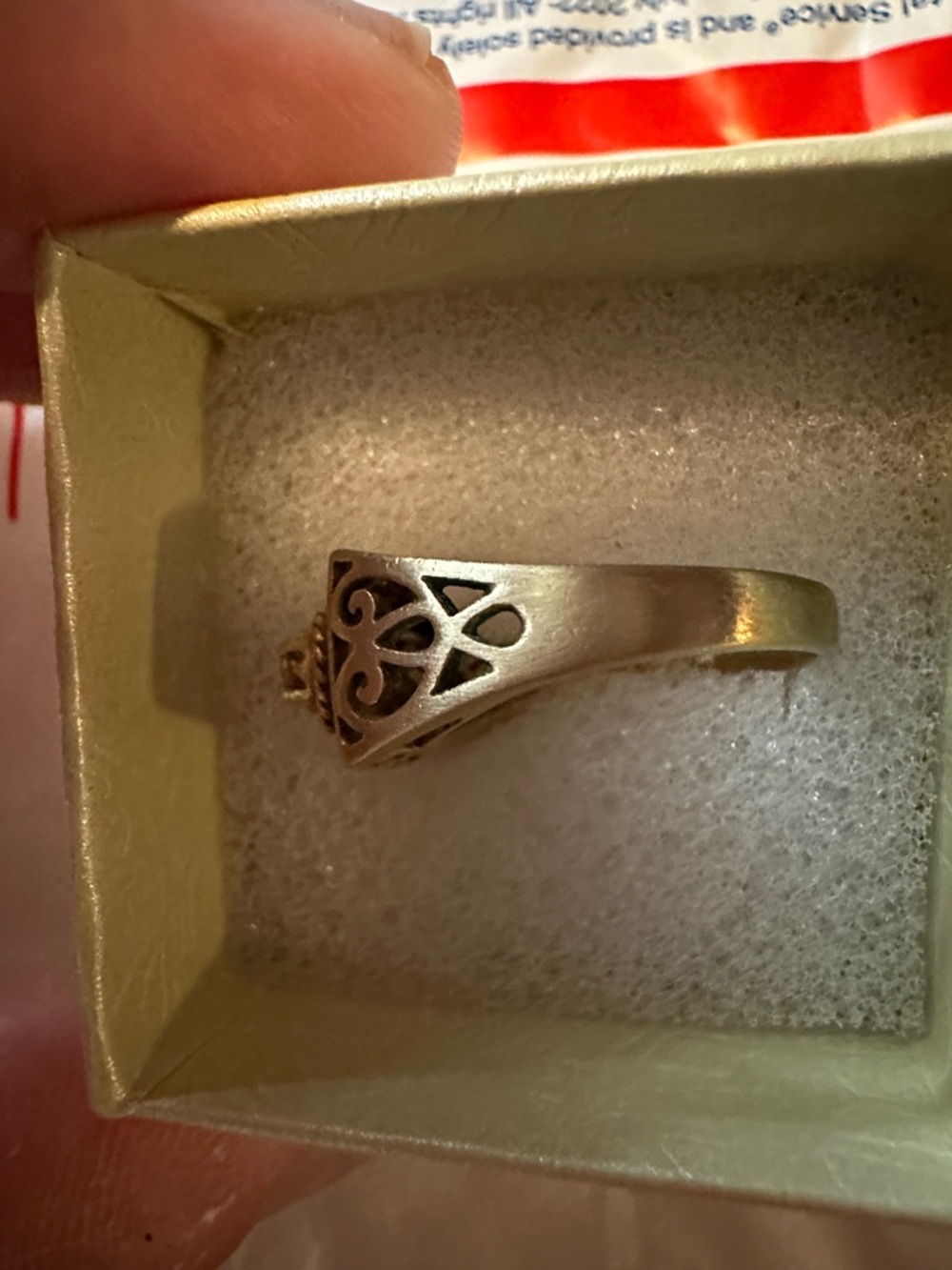 Vintage 14k Gold Filigree Ring with Clear Stone - Elegant Women’s Jewelry - Picture 7 of 7